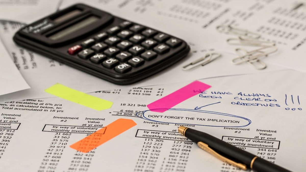 calculator, calculation, insurance-1044172.jpg